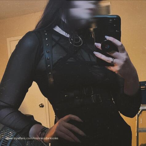 mistressdarksoles avatar
