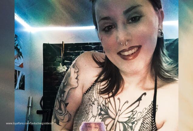 Blow job in the shower with surprise ending - Seductivegoddess7 Official Profile www.Loyalfans