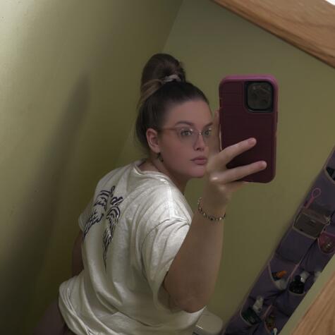 Cici10976 avatar