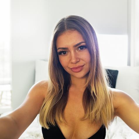 BlondePlaytoy avatar