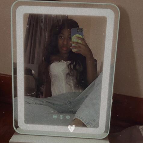 Bunniiee avatar
