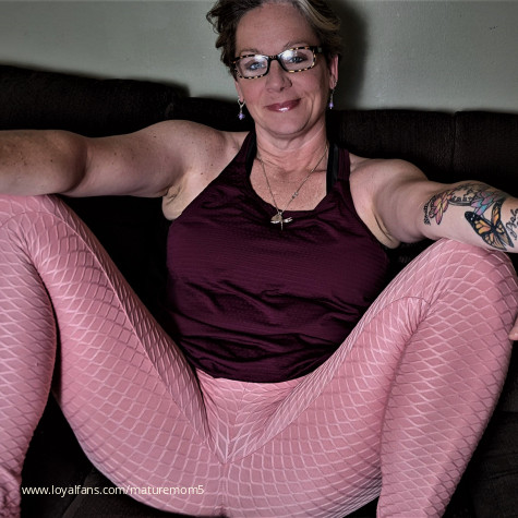 MatureMom5 avatar