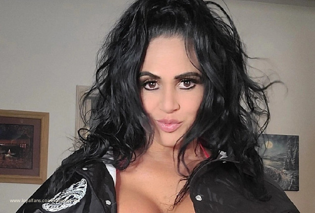 🔥 BTS! Watch all the Behind the Scenes that goes on in making a HOT