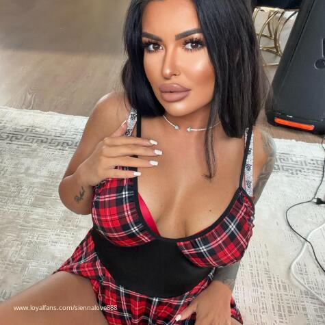 SiennaLove888 avatar