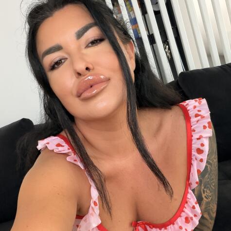 SiennaLove888 avatar