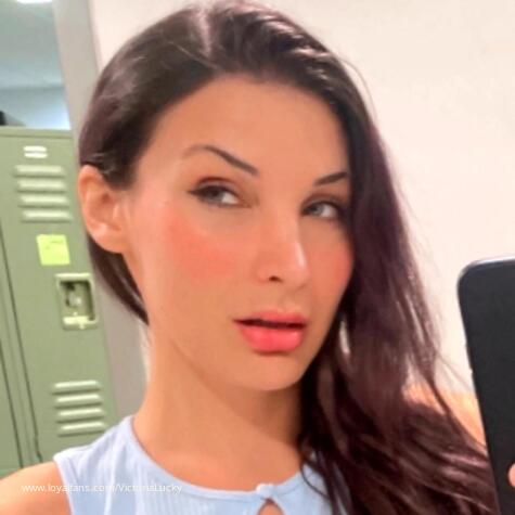 Goddess Victoria Lucky Findom avatar