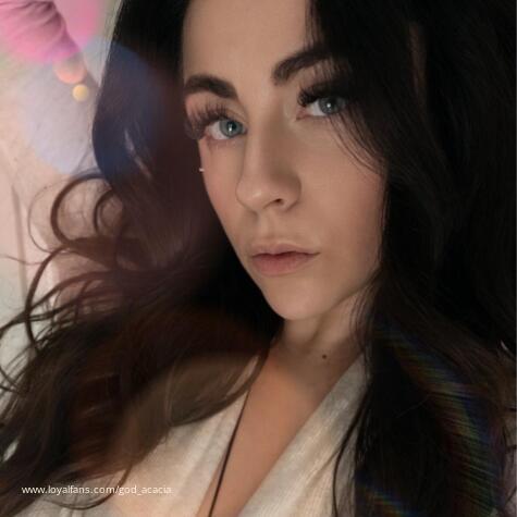 Acacia Moon avatar