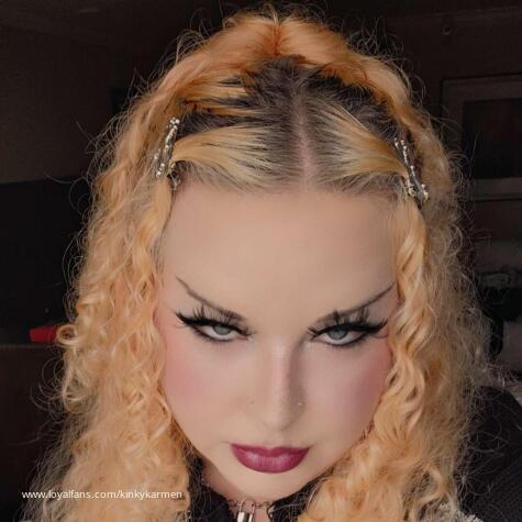 KinkyKarmen avatar