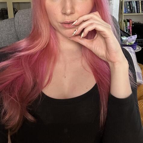 Pinknerdgirl avatar