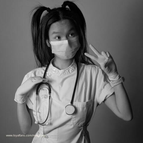 Mei Glover DA avatar