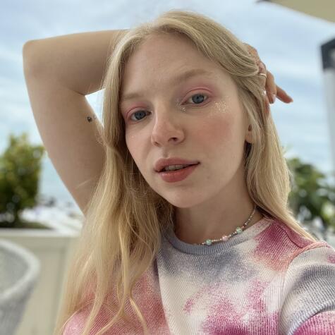 EmilyLove1 avatar