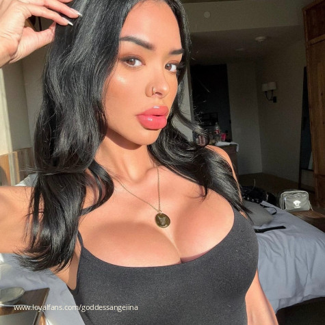Goddess AngeIina avatar