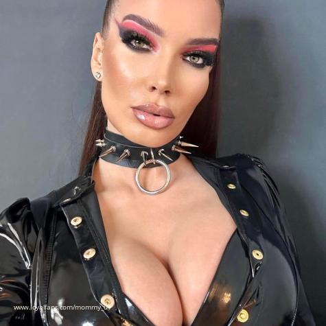 The Goddess Kara  avatar