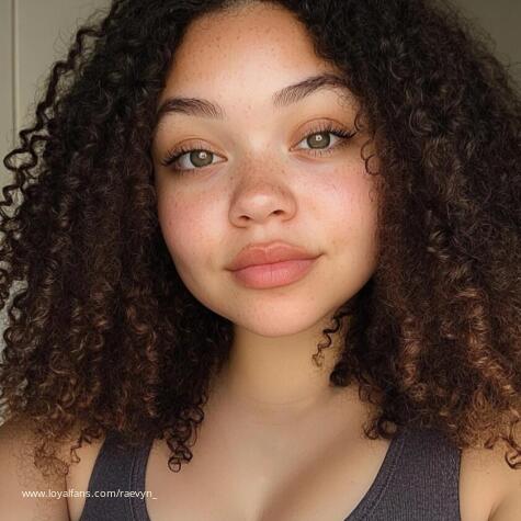 Queen Raevyn avatar