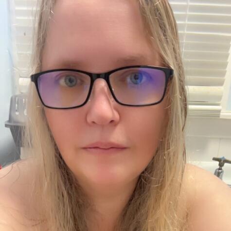 Curvvywench avatar