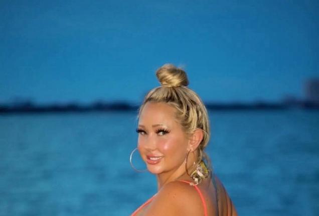 Want a custom vid? - Matessa Nicole Official Photos | www.Loyalfans.com