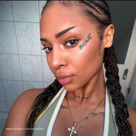 Angel4444 avatar