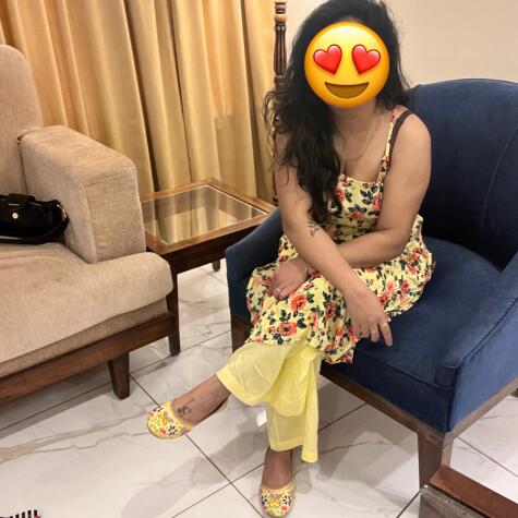 Queen Himanshi avatar