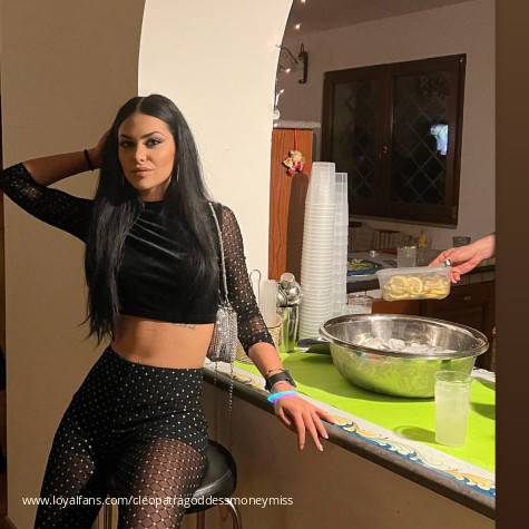 PRESENTAZIONE DEA CLEOPATRA - Cleopatra goddess Official Photos | www