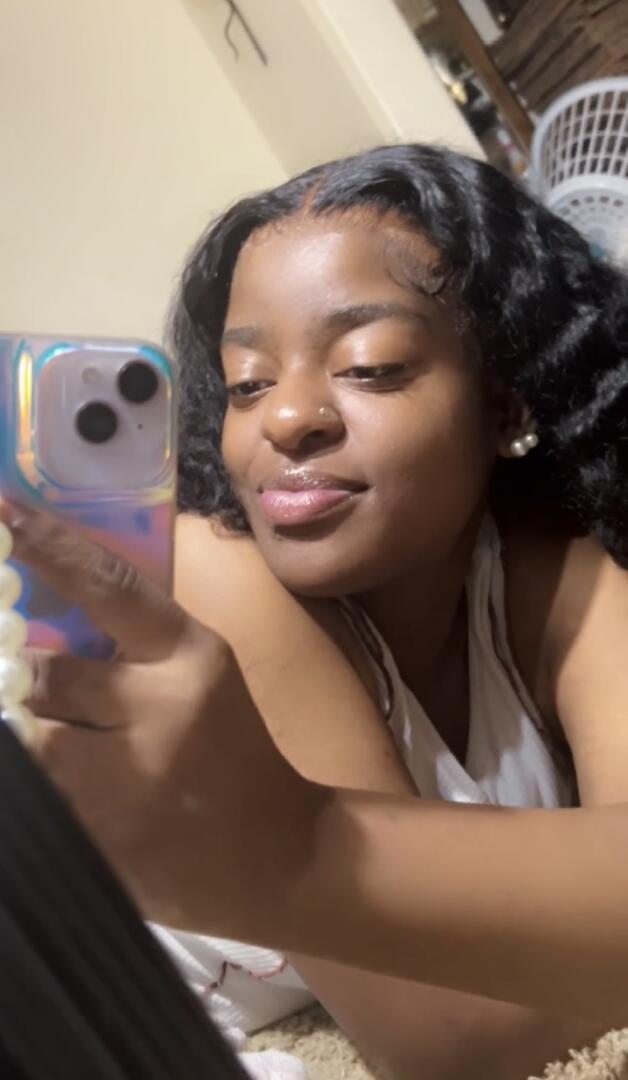 serenitysins-s-official-social-fan-page-loyalfans