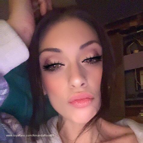 AmandaRose89 avatar