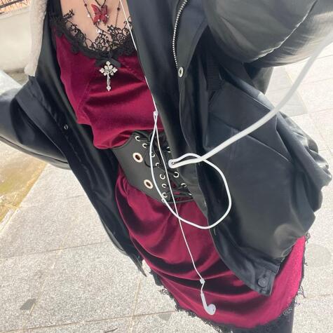 spoilmelily avatar