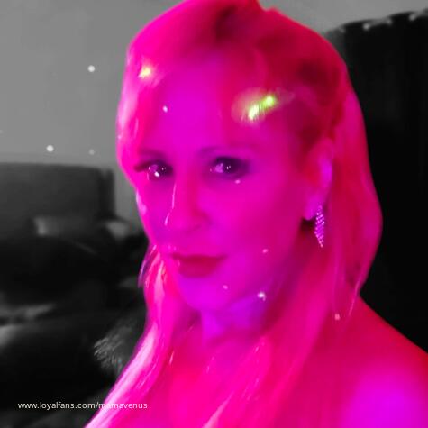 MAMA VENUS  the  Milf avatar