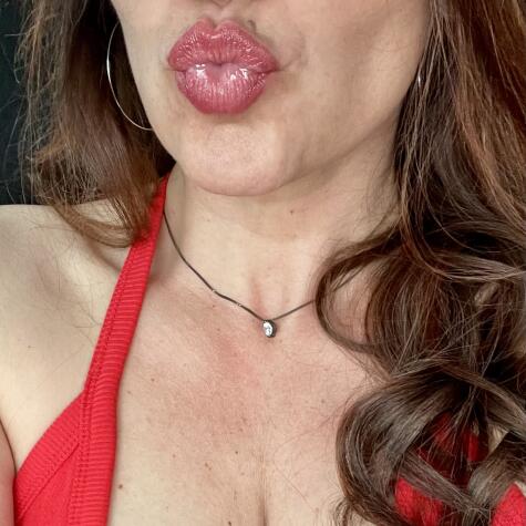 EliseEliteFeet avatar