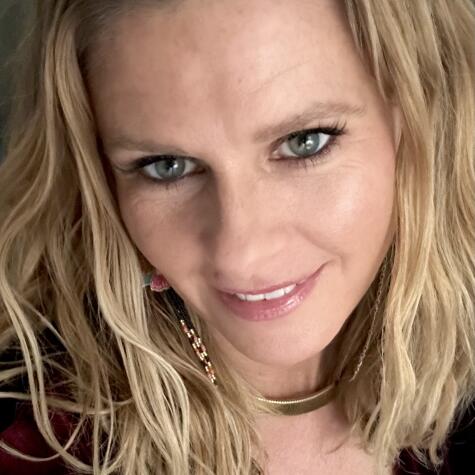 Reya Lovenlight avatar