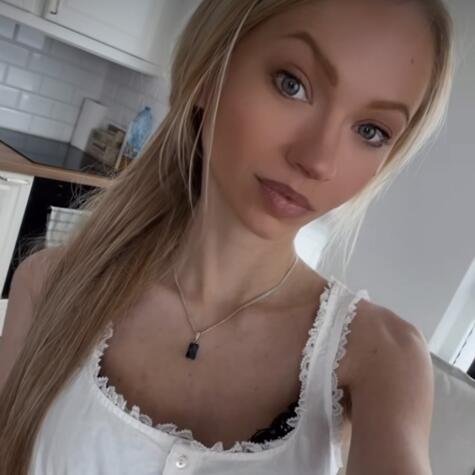 Meganekey avatar