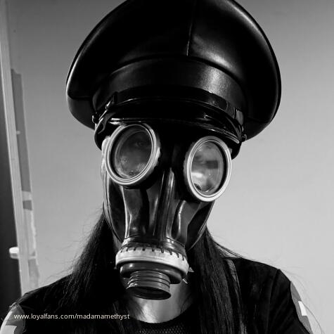 MadamAmethyst avatar