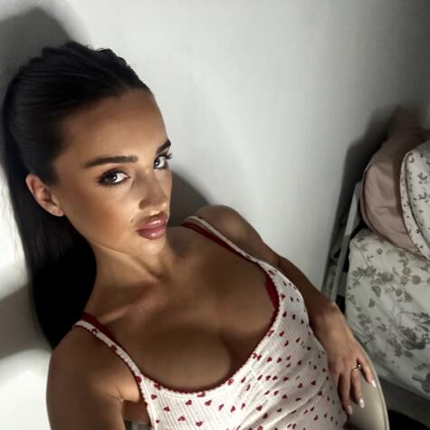 BrattyZara avatar