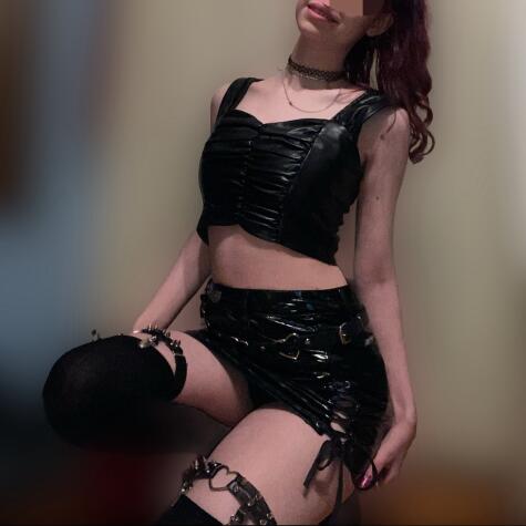 KinkySarahQueen avatar