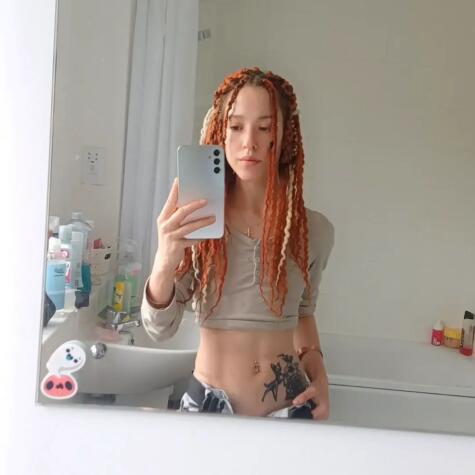 Daisy13 avatar