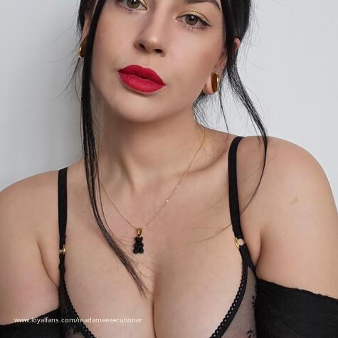 Madame Executioner avatar