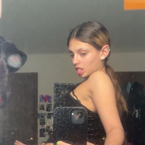 Shennyy avatar