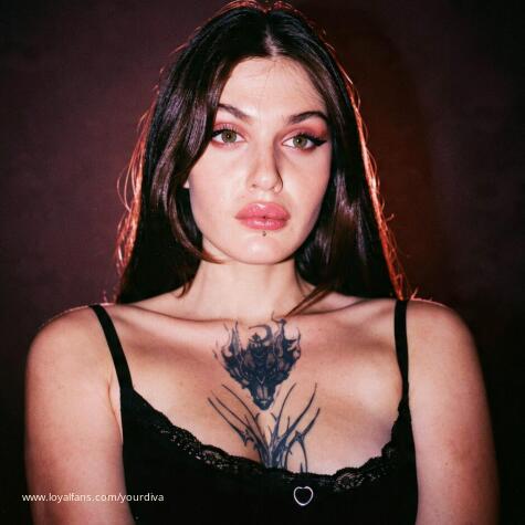 GODDESS DIVA VALERIA   avatar