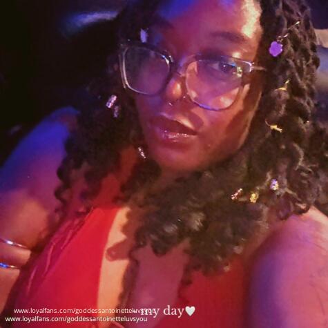 GoddessAntoinetteLuvsYou avatar