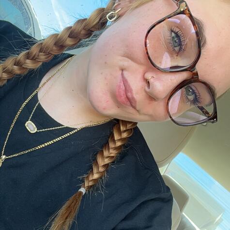 Bigtittyhoe89 avatar