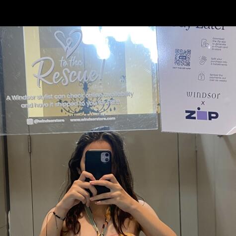 Luna887 avatar