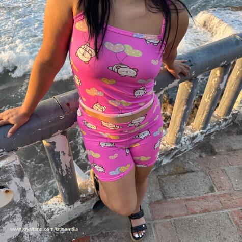 Latinamala Handjobs  Blowjobs  Footjobs  Fetish Latina Feet Foot Fun avatar