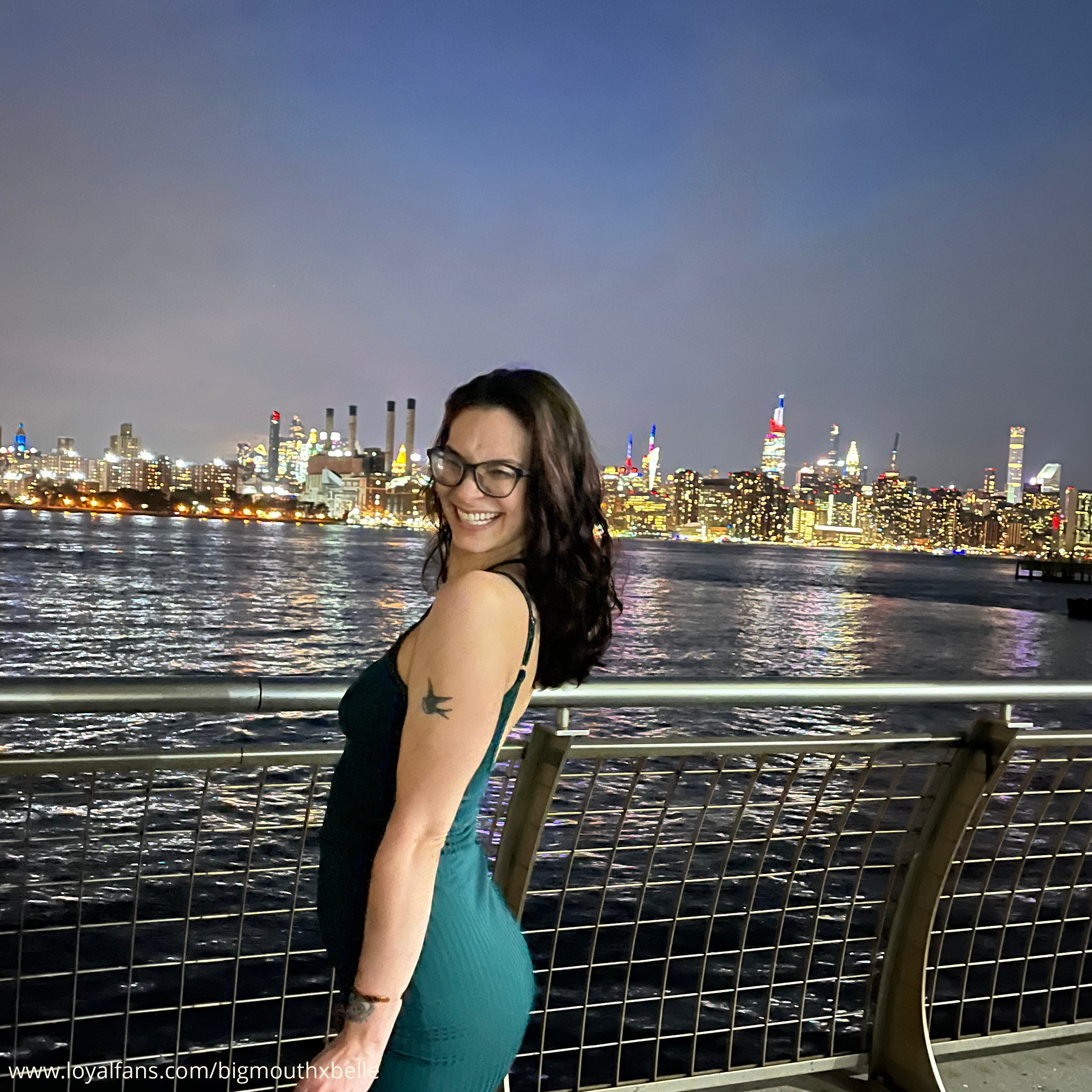 Bigmouthxbelle's videos and clips Official account LoyalFans