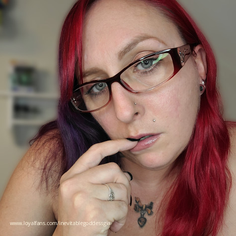 The thick Goddess of your nightmares - Inevitable Goddess Gia Official