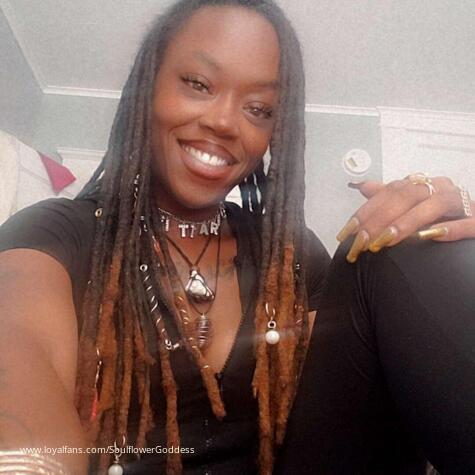 HunneeDripsSweetness avatar