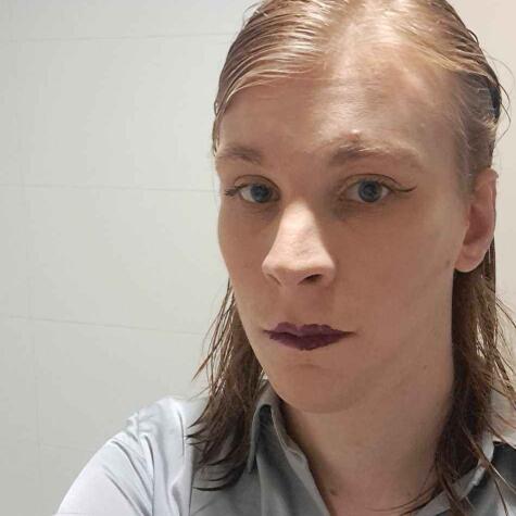Goddess Izzy Locke avatar