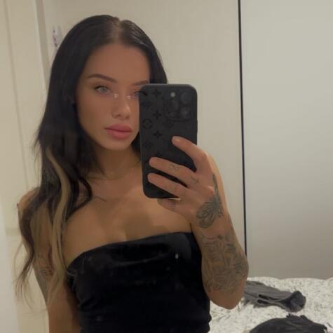 SabriinaMay avatar