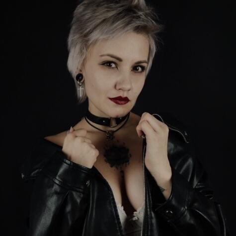 Eva Brownie avatar