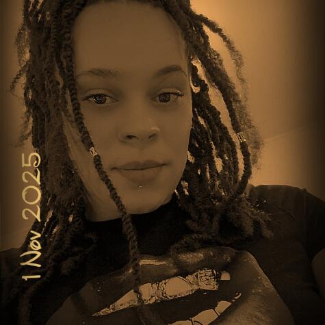 PrettyLux07 avatar