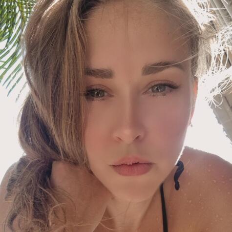 Connie Louise avatar