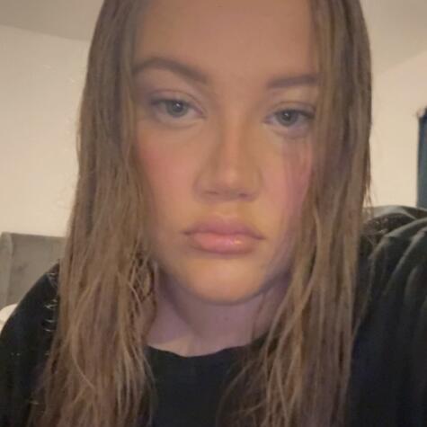 Bratty Beu avatar